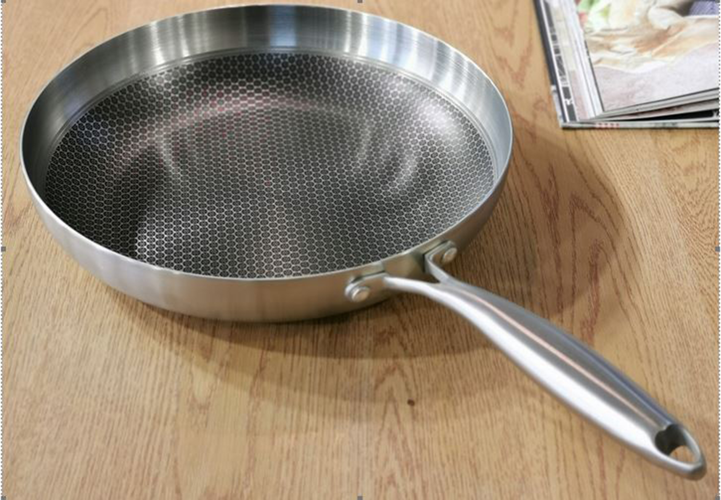 Frying Pan with non stick coating
